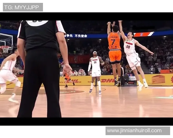 克尼佩尔底角绝平三分震撼全场成功拖入加时赛精彩瞬间回顾 克尼佩尔底角绝平三分震撼全场成功拖入加时赛精彩瞬间回顾