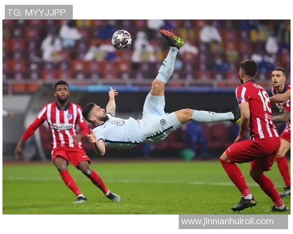 杜尚别独立球员门前制造威胁胜利球员极限倒勾解围展现精彩防守 杜尚别独立球员门前制造威胁胜利球员极限倒勾解围展现精彩防守