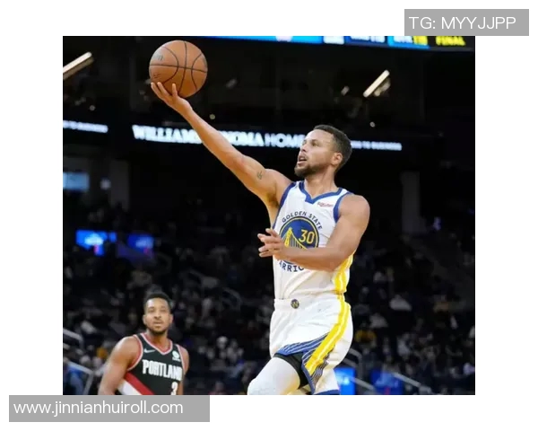 费尔斯上半场表现抢眼7号秀9投4中三分2中2贡献12分6板6助